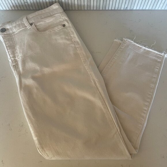 Talbots Flawless Slim Ankle Jeans with Fringe‎ Cuff in Natural, Size 14 - Picture 1 of 9
